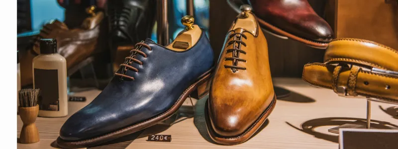 Męskie eleganckie buty z naturalnej skóry pozyskiwanej z ekologicznych materiałów